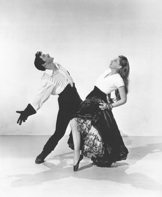 Illustration for article titled Gene Kelly in Shorts!